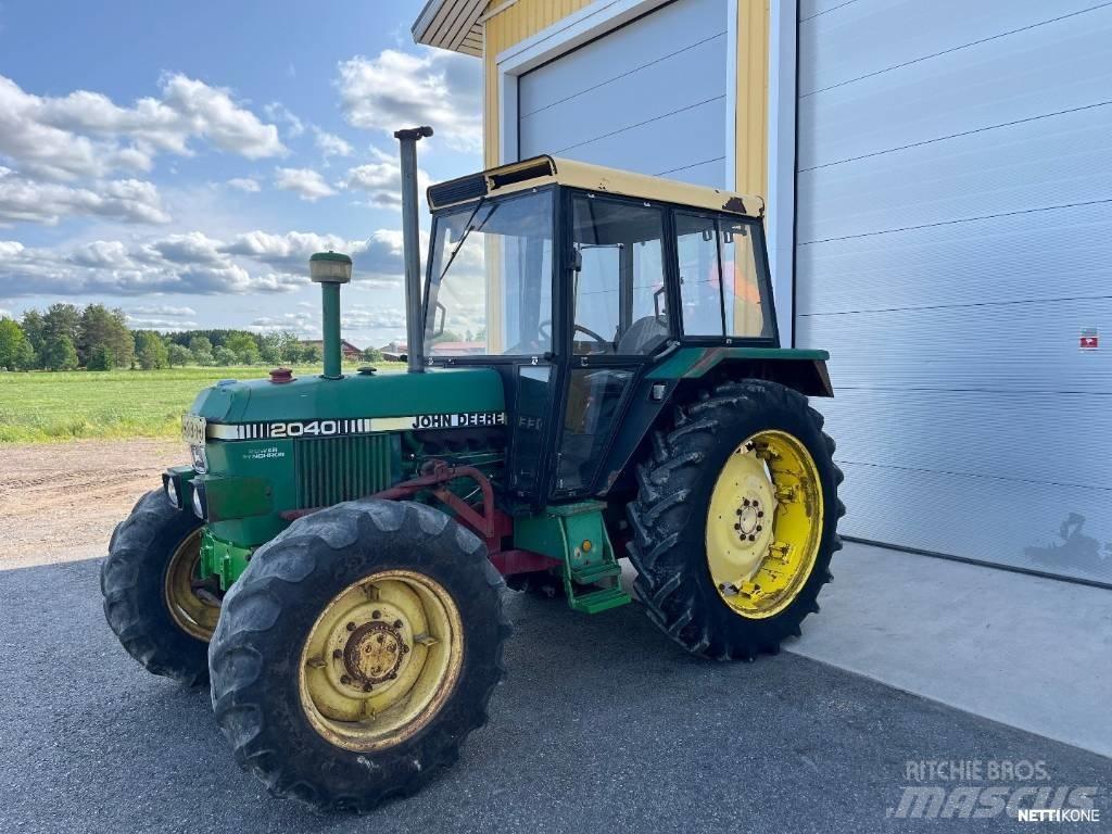 John Deere 2040 Traktorit