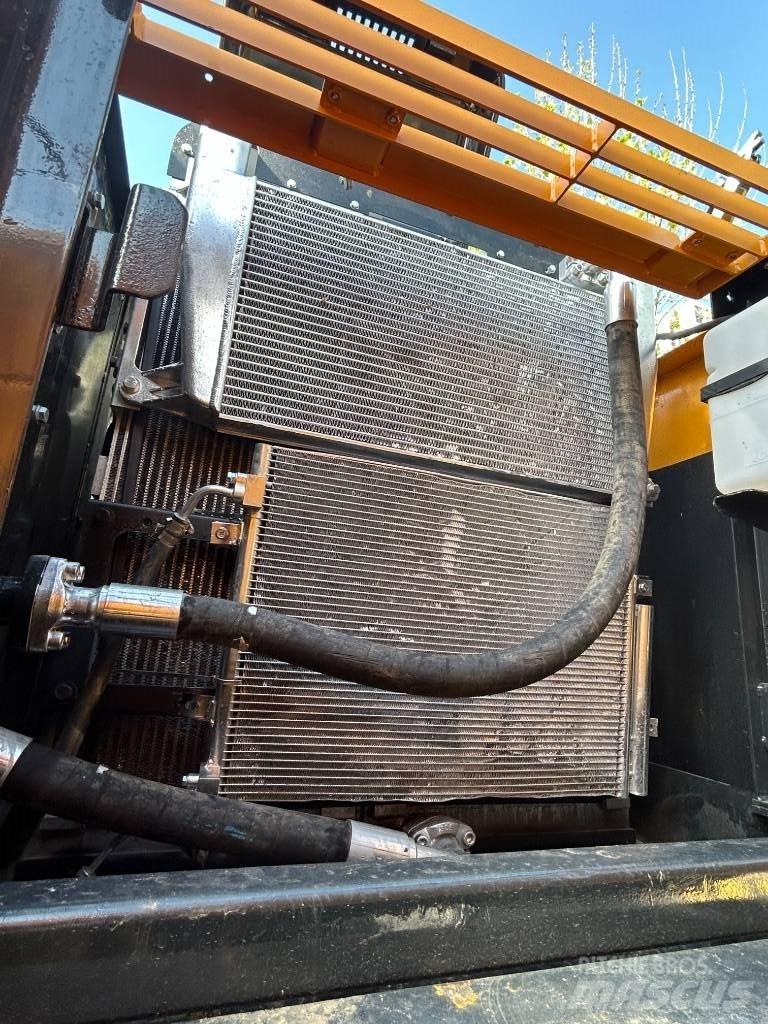 Hyundai 220LC-9S Telakaivukoneet