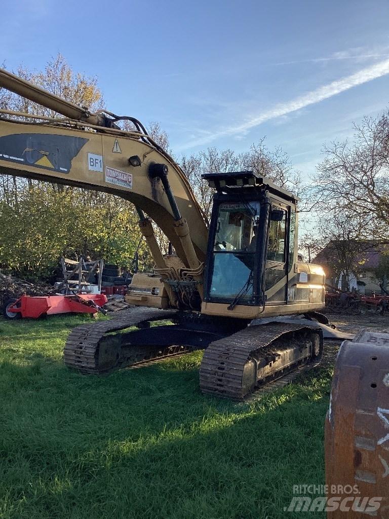 CAT 322 B Telakaivukoneet