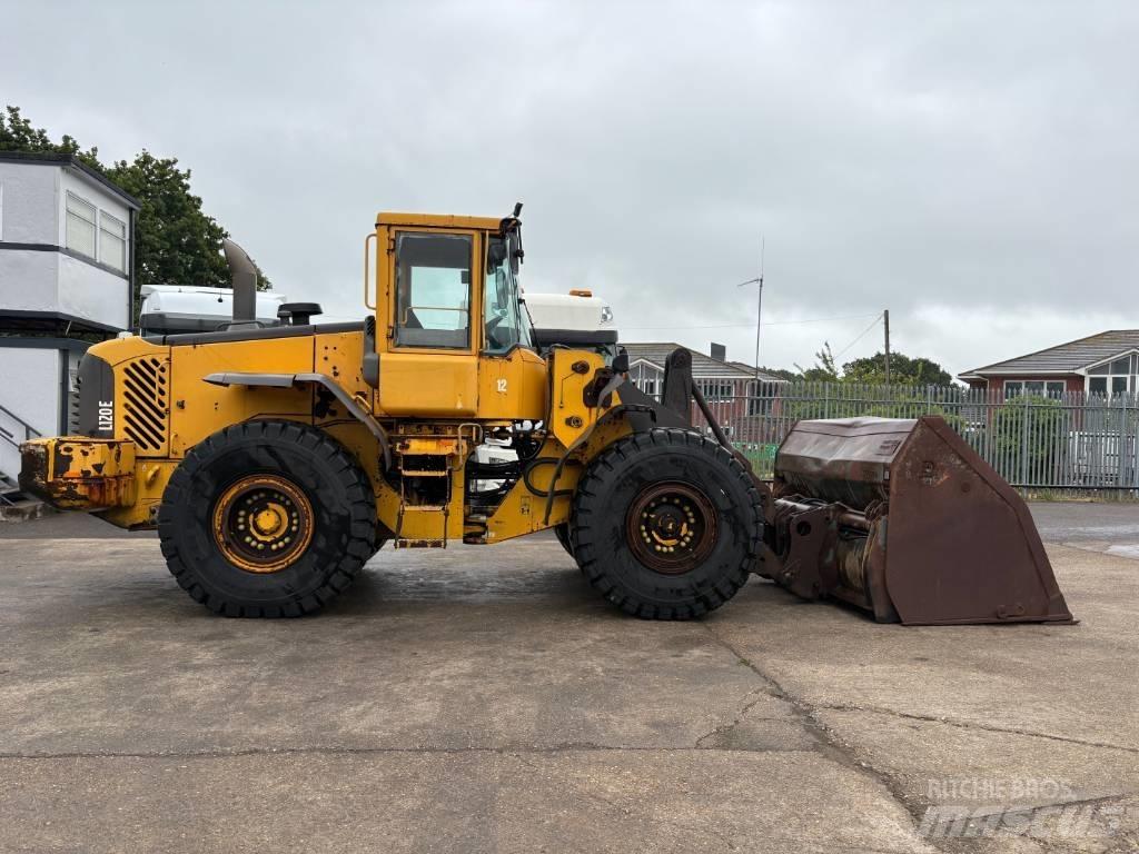 Volvo L 120 E Pyöräkuormaajat