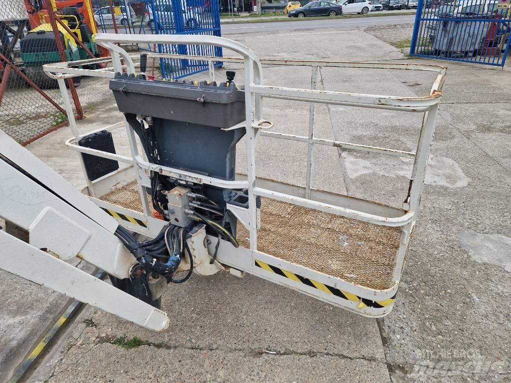 JLG 860 SJ Teleskooppipuominostimet