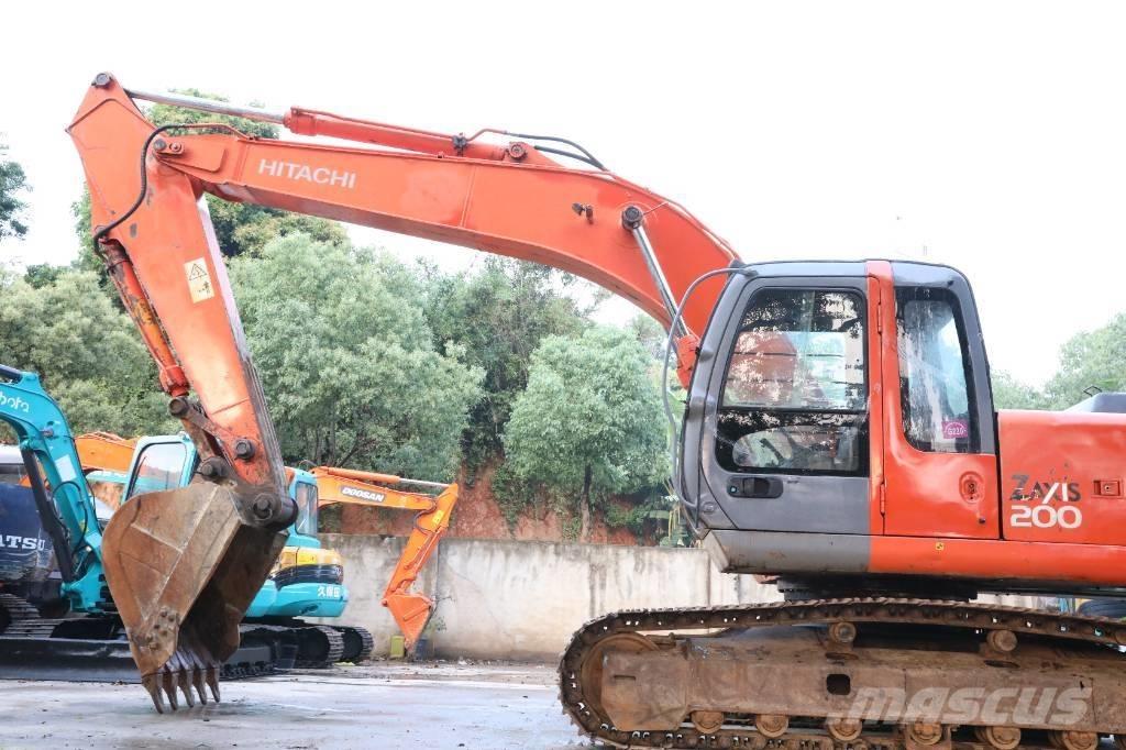 Hitachi ZX 200 LC-3 Telakaivukoneet