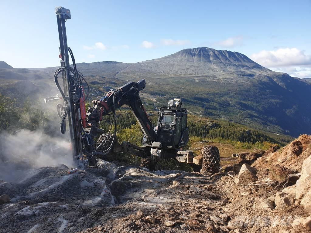 Menzi Muck M540 Erikoiskaivinkoneet