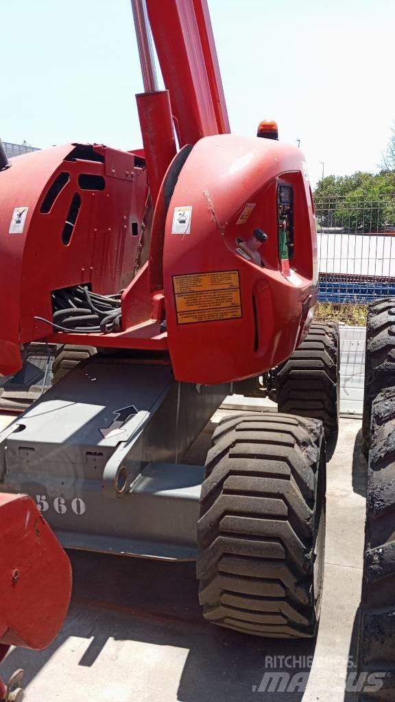 JLG 450 AJS II Kuukulkijat