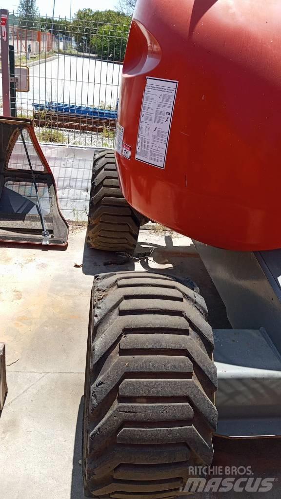 JLG 450 AJS II Kuukulkijat
