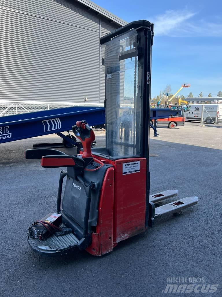 Linde L16AP Ajettavat pinoamisvaunut