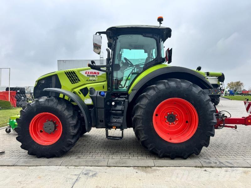 CLAAS AXION 830 Traktorit