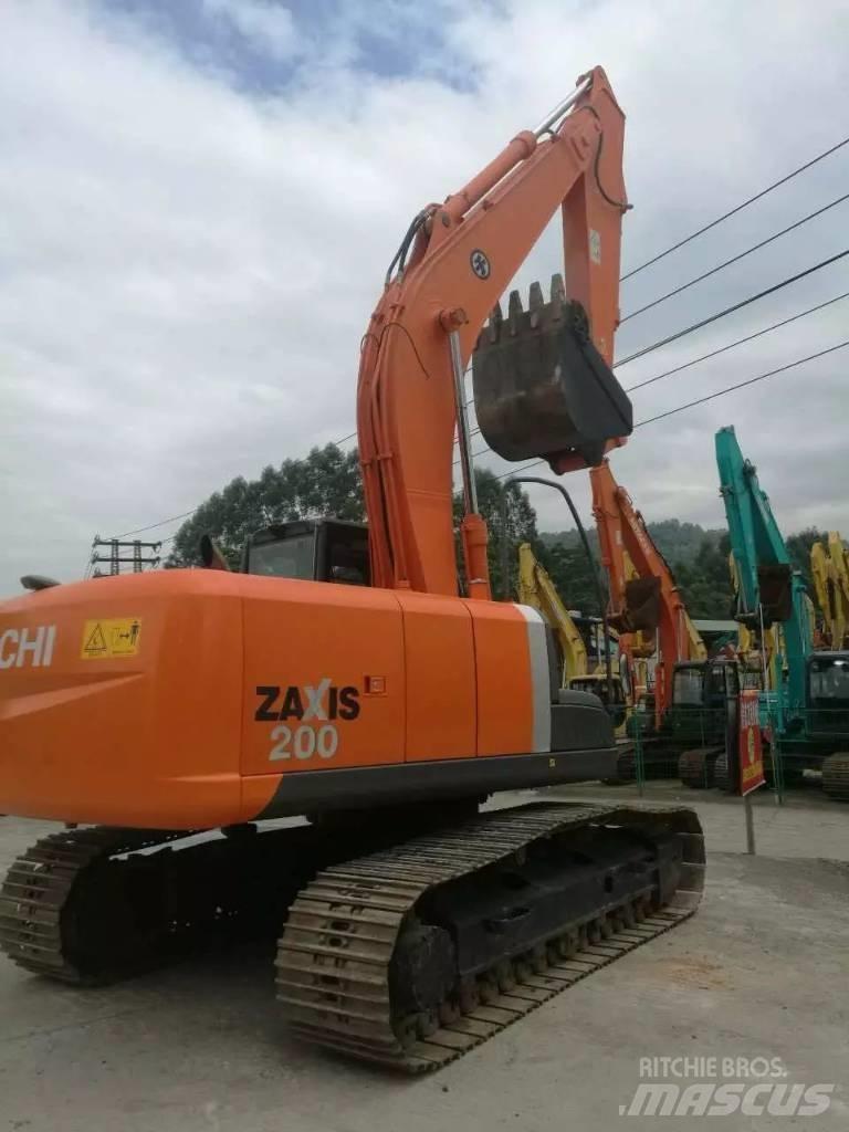 Hitachi zx200 Telakaivukoneet