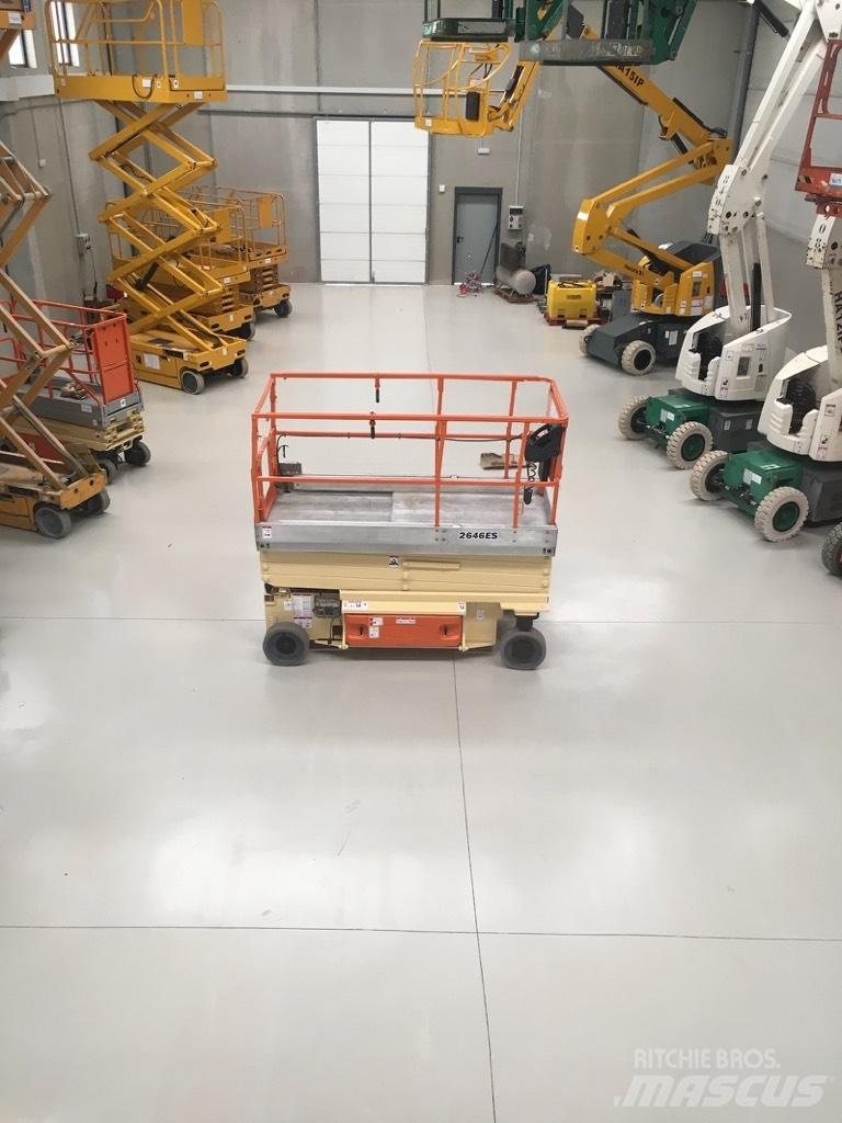 JLG 2646 ES Saksilavat