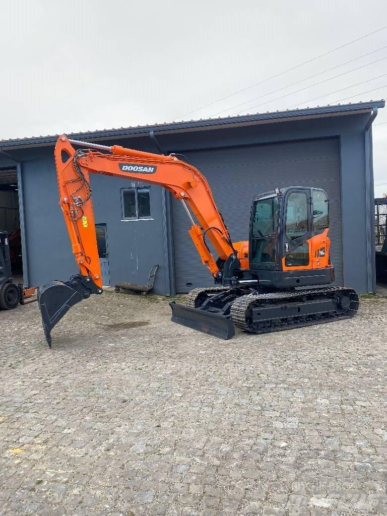 Doosan DX 85 R-3 Midikaivukoneet 7t - 12t