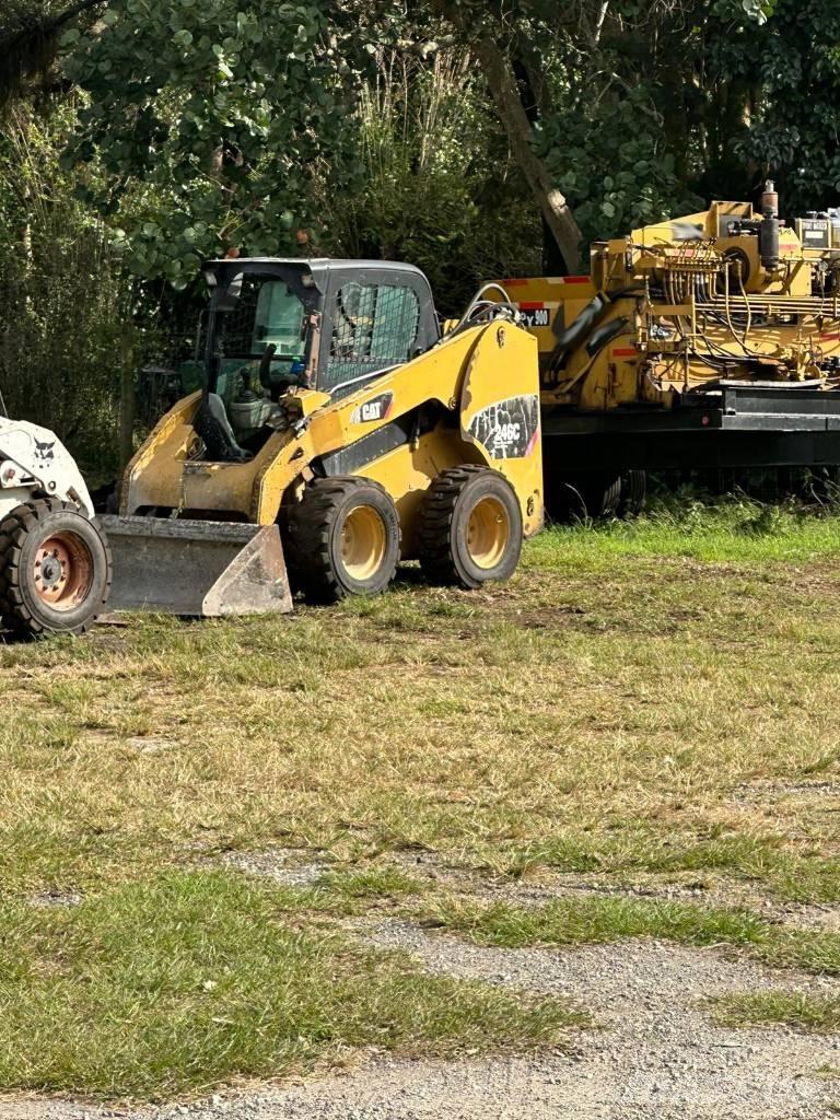CAT 248C Liukuohjatut kuormaajat