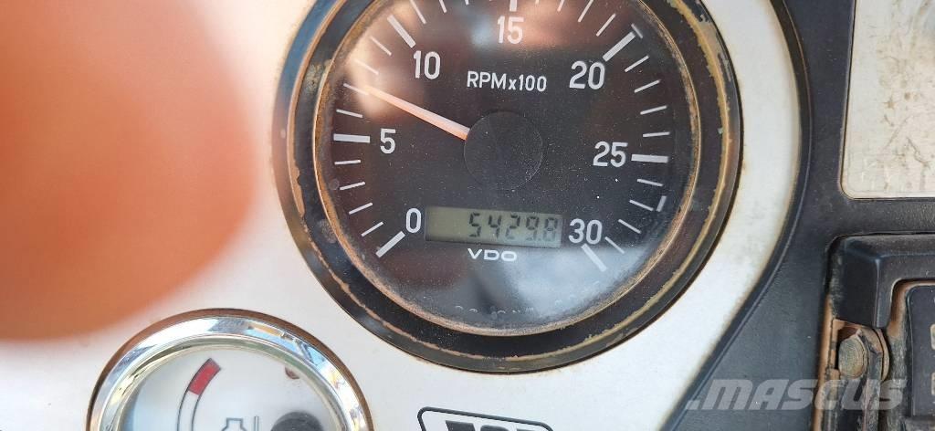 JCB 3 CX Kaivurikuormaajat