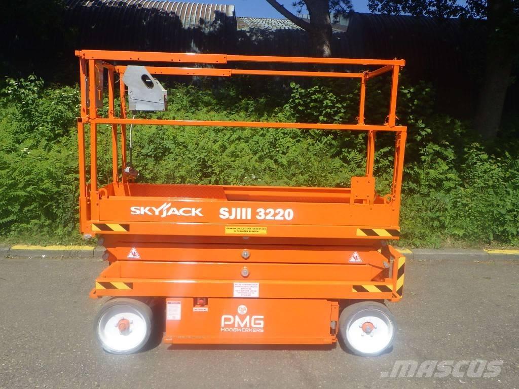 SkyJack SJ3220 Saksilavat