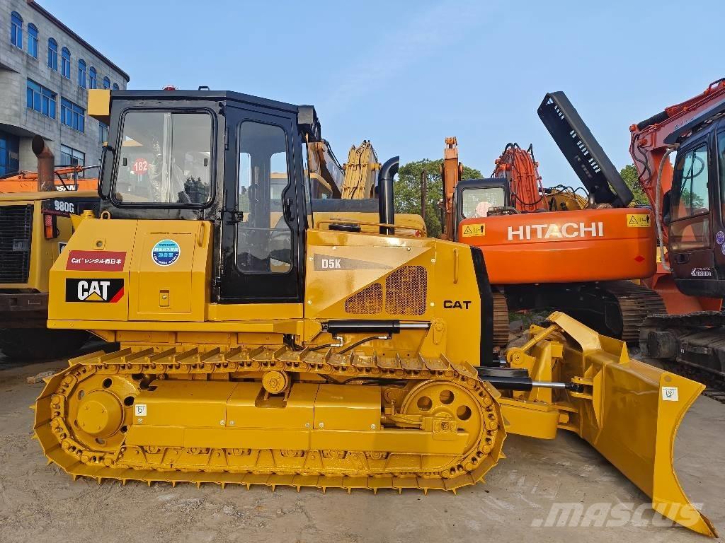 CAT D 5 K Telaketjupuskutraktorit