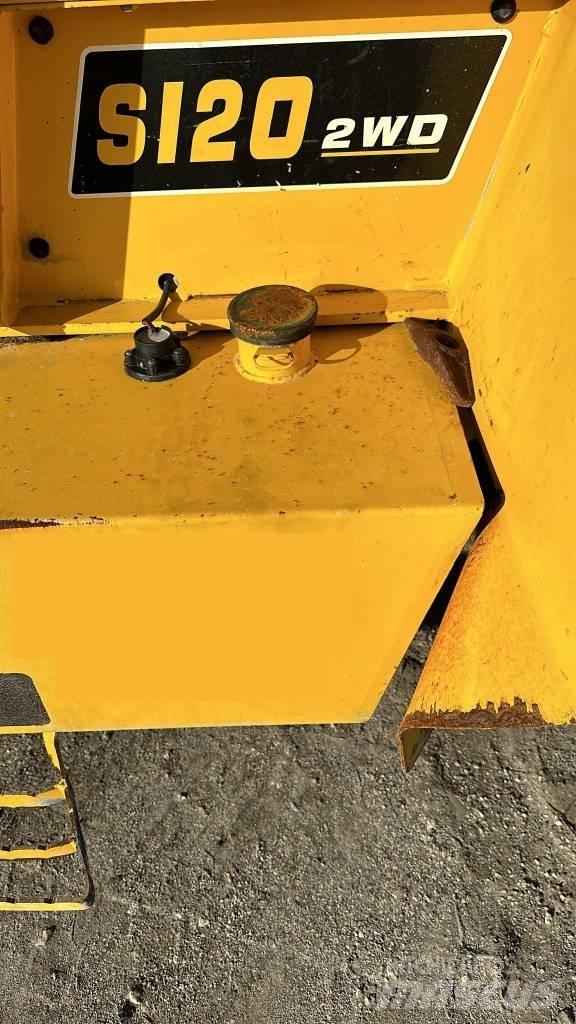 JCB S120 Maastotrukit