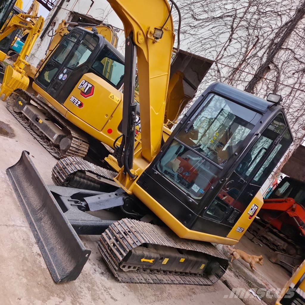 CAT 305 E Minikaivukoneet < 7t