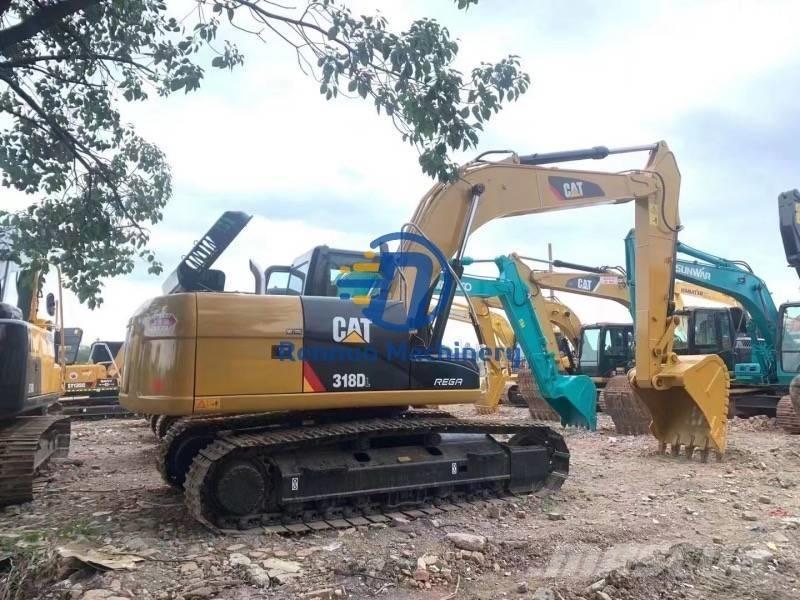 CAT 318DL Telakaivukoneet
