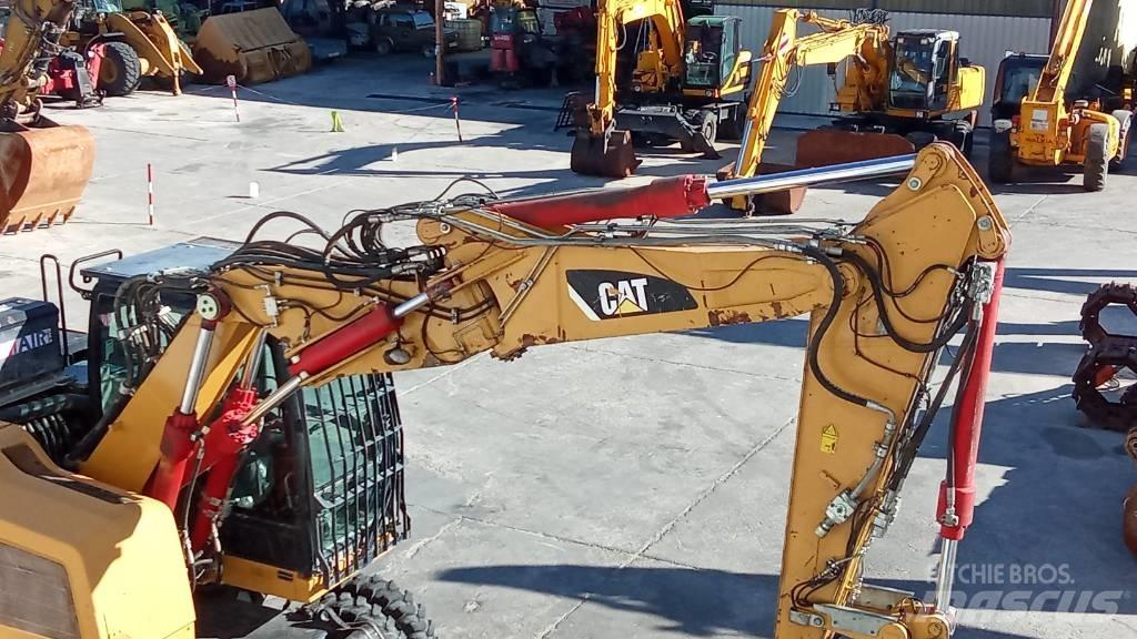 CAT M318F Pyöräkaivukoneet