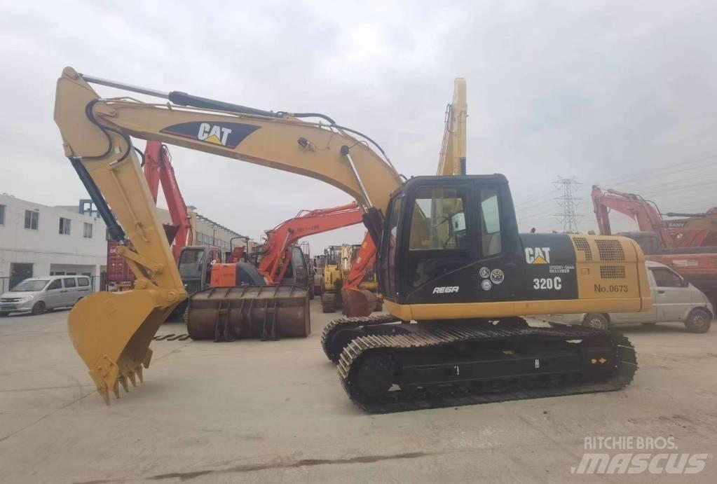 CAT 320 C Telakaivukoneet
