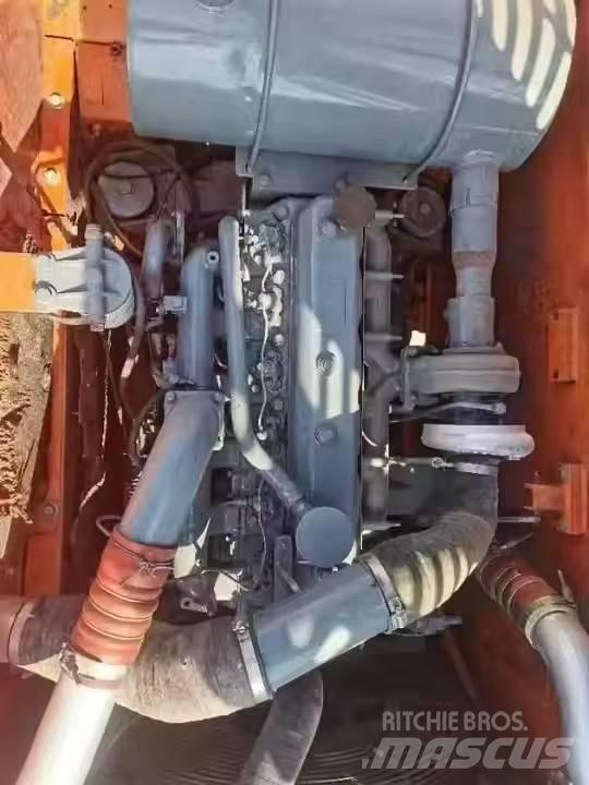 Doosan DX225LC Telakaivukoneet