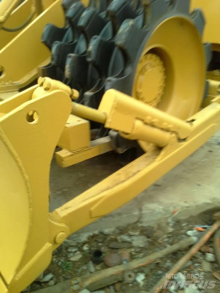 CAT 815 B Tiivistyskoneet