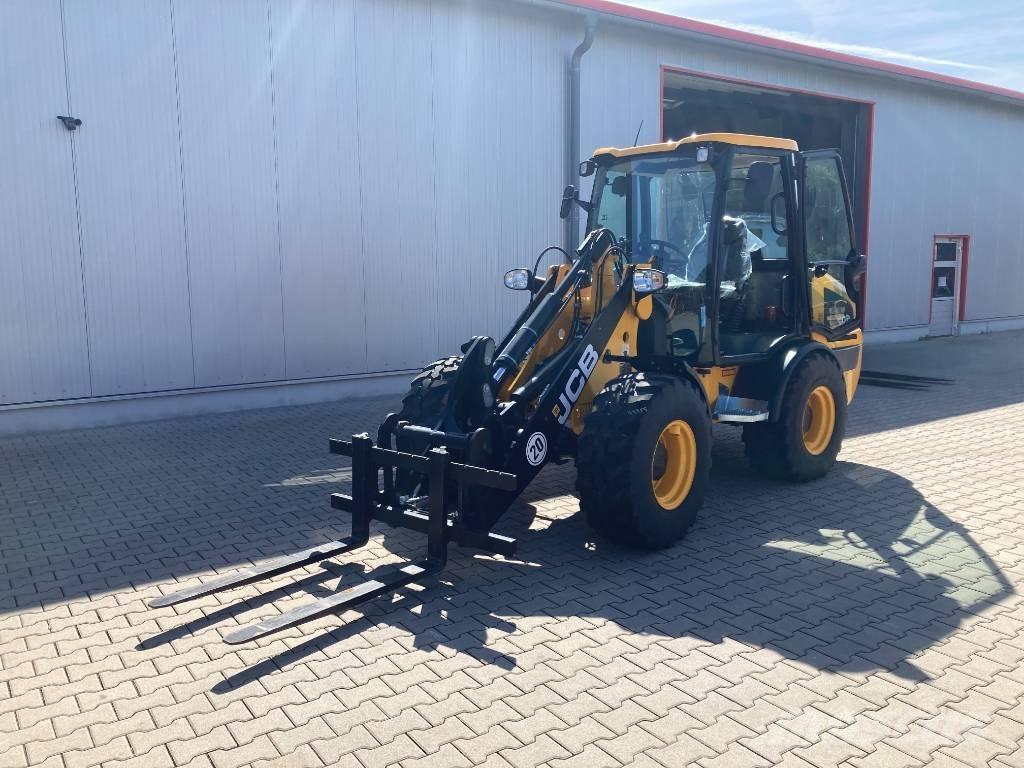 JCB 407 Pyöräkuormaajat