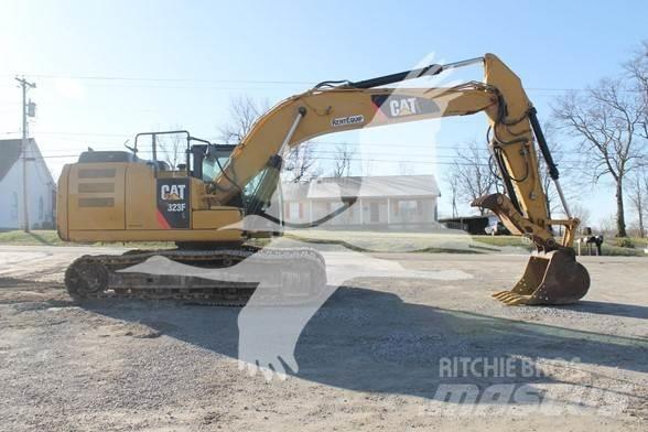 CAT 323FL Telakaivukoneet