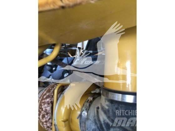 CAT 775F Dumpperit