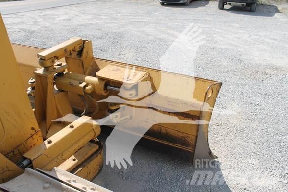 CAT D3C XL Telaketjupuskutraktorit