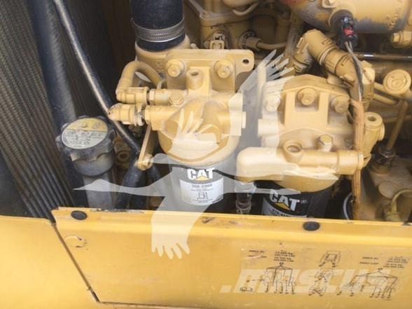 CAT D6K2 LGP Telaketjupuskutraktorit