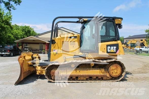 CAT D6K2 XL Telaketjupuskutraktorit