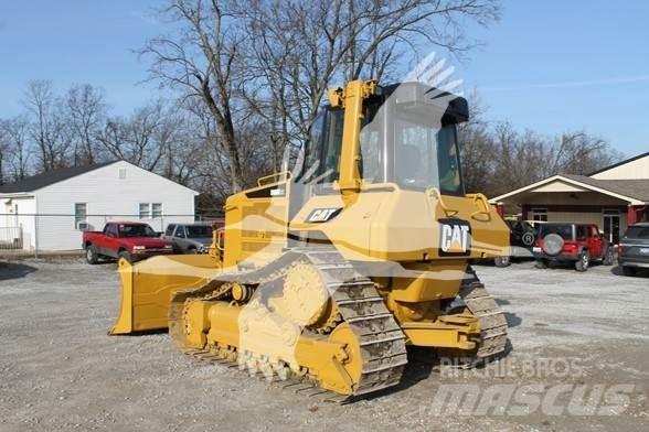 CAT D6N XL Telaketjupuskutraktorit