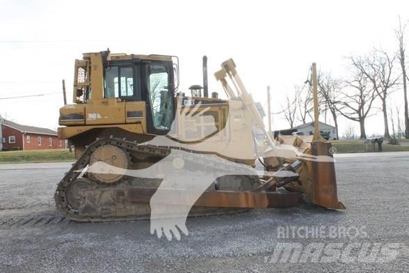 CAT D6R XL Telaketjupuskutraktorit
