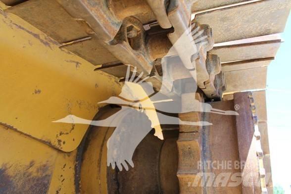 CAT D6R XW Telaketjupuskutraktorit