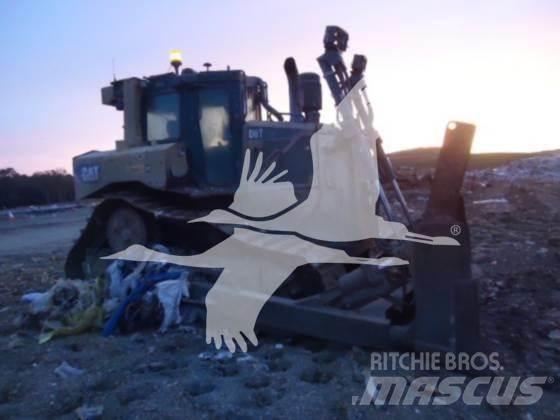 CAT D6T Telaketjupuskutraktorit