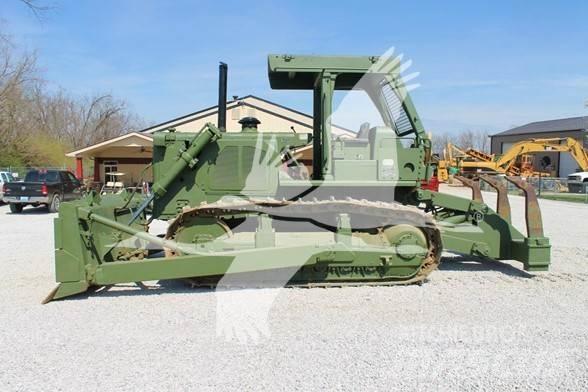 CAT D7G Telaketjupuskutraktorit