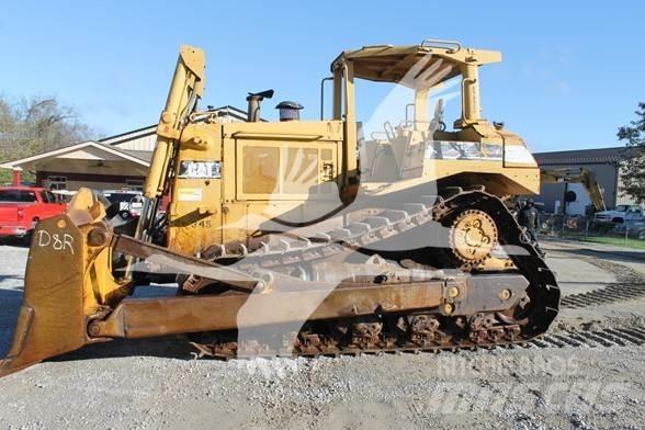 CAT D8N Telaketjupuskutraktorit