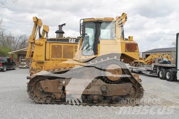CAT D8R II Telaketjupuskutraktorit