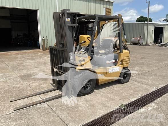 CAT GP25 Dieseltrukit