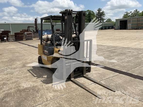 CAT GP25 Dieseltrukit