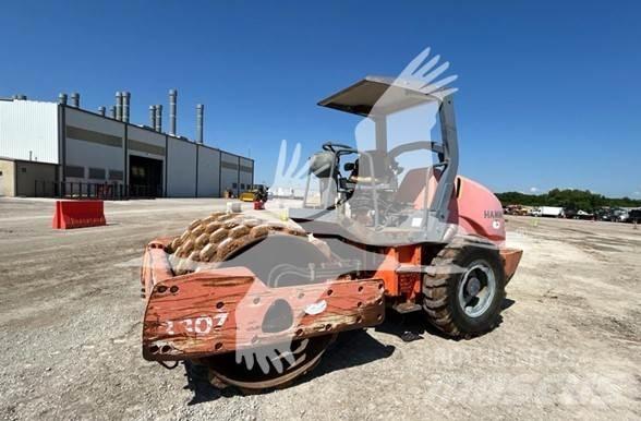 Hamm 3307P Yksivalssijyrät