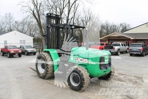JCB 930 Maastotrukit