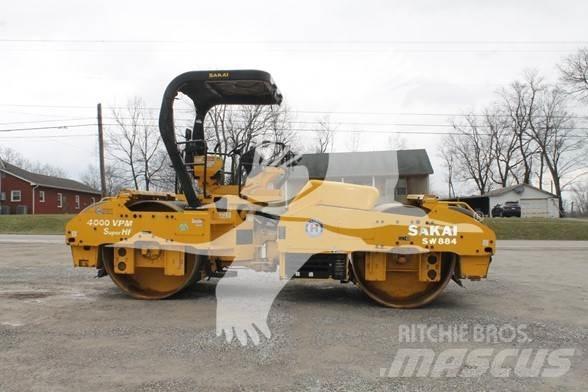 Sakai SW884 Yksivalssijyrät