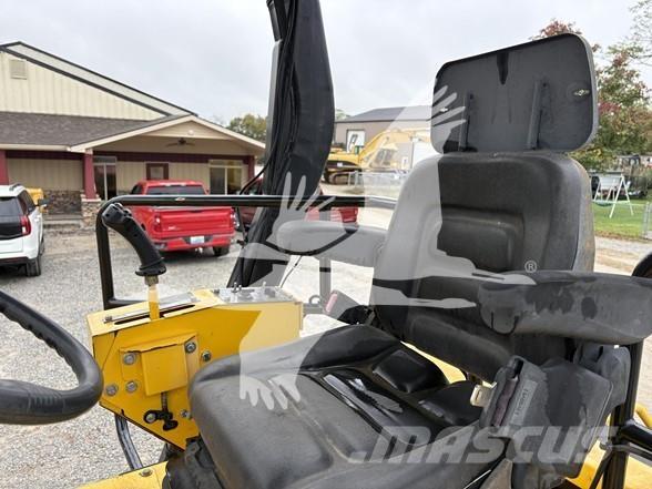 Sakai SW884 Yksivalssijyrät