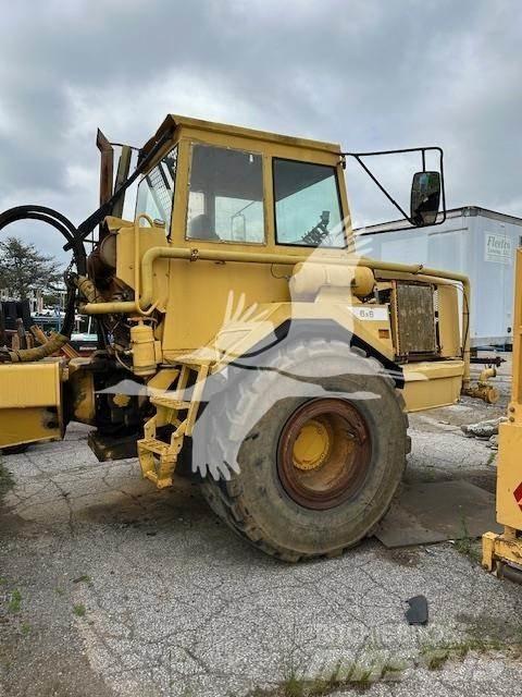Volvo A25B Vesisäiliöautot