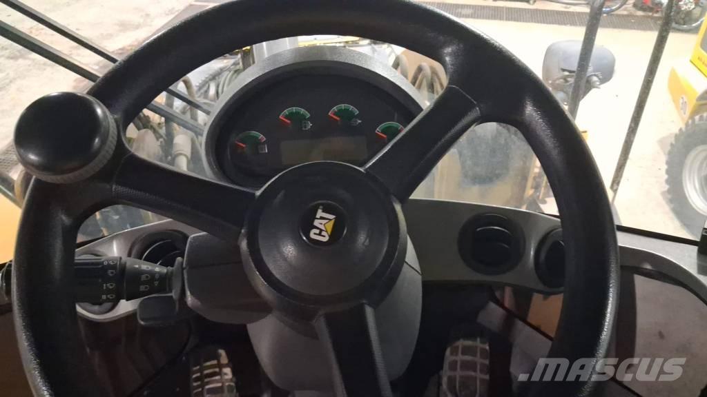 CAT 926 M Pyöräkuormaajat