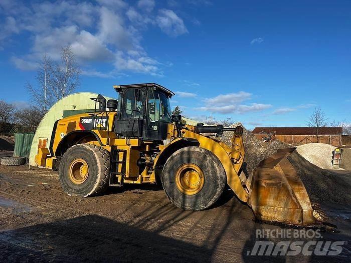 CAT 966M Pyöräkuormaajat