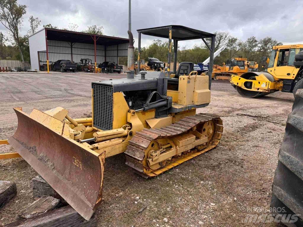 Komatsu D 21 P-5 Telaketjupuskutraktorit