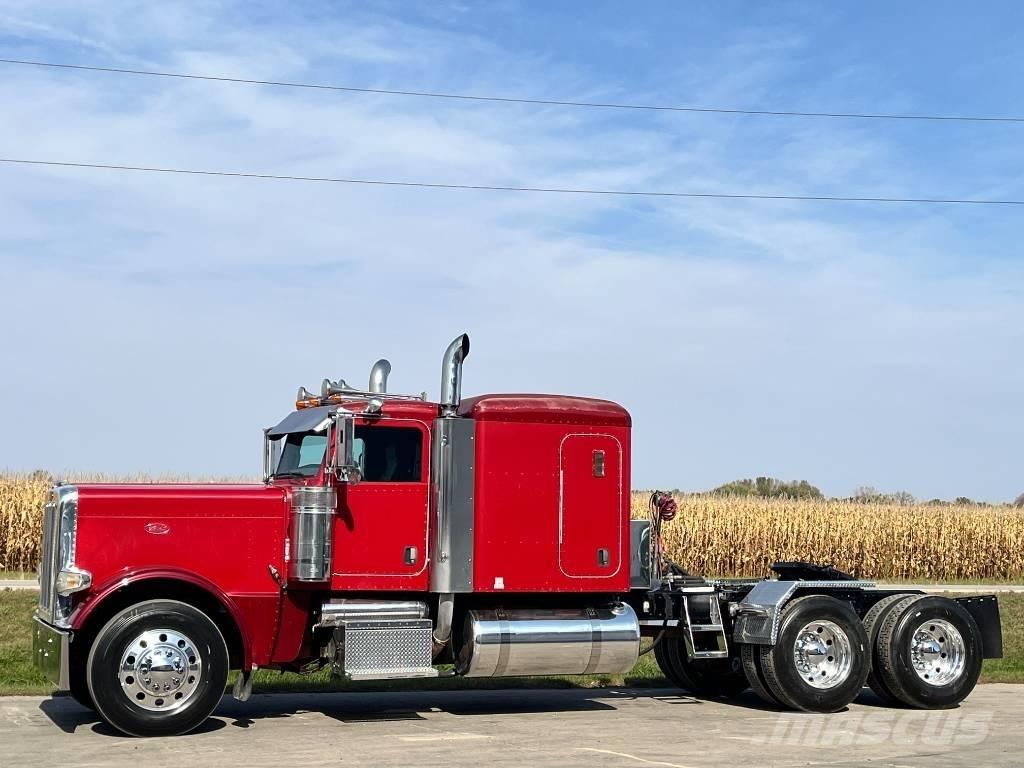 Peterbilt 389 Vetopöytäautot