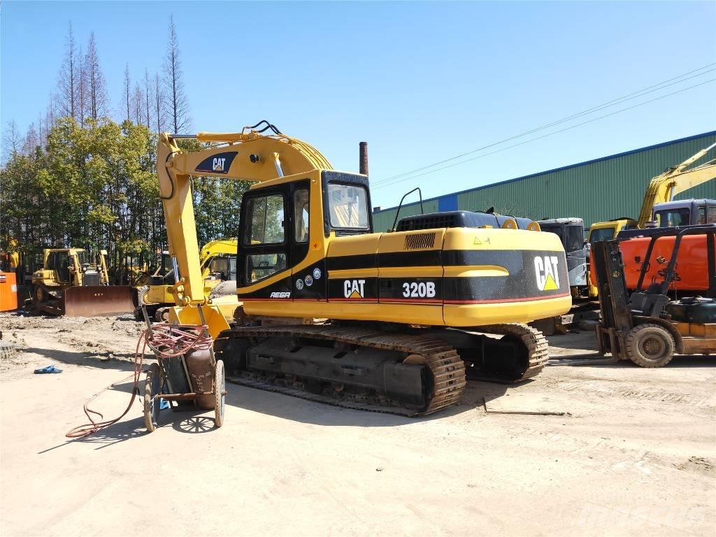 CAT 320B Telakaivukoneet